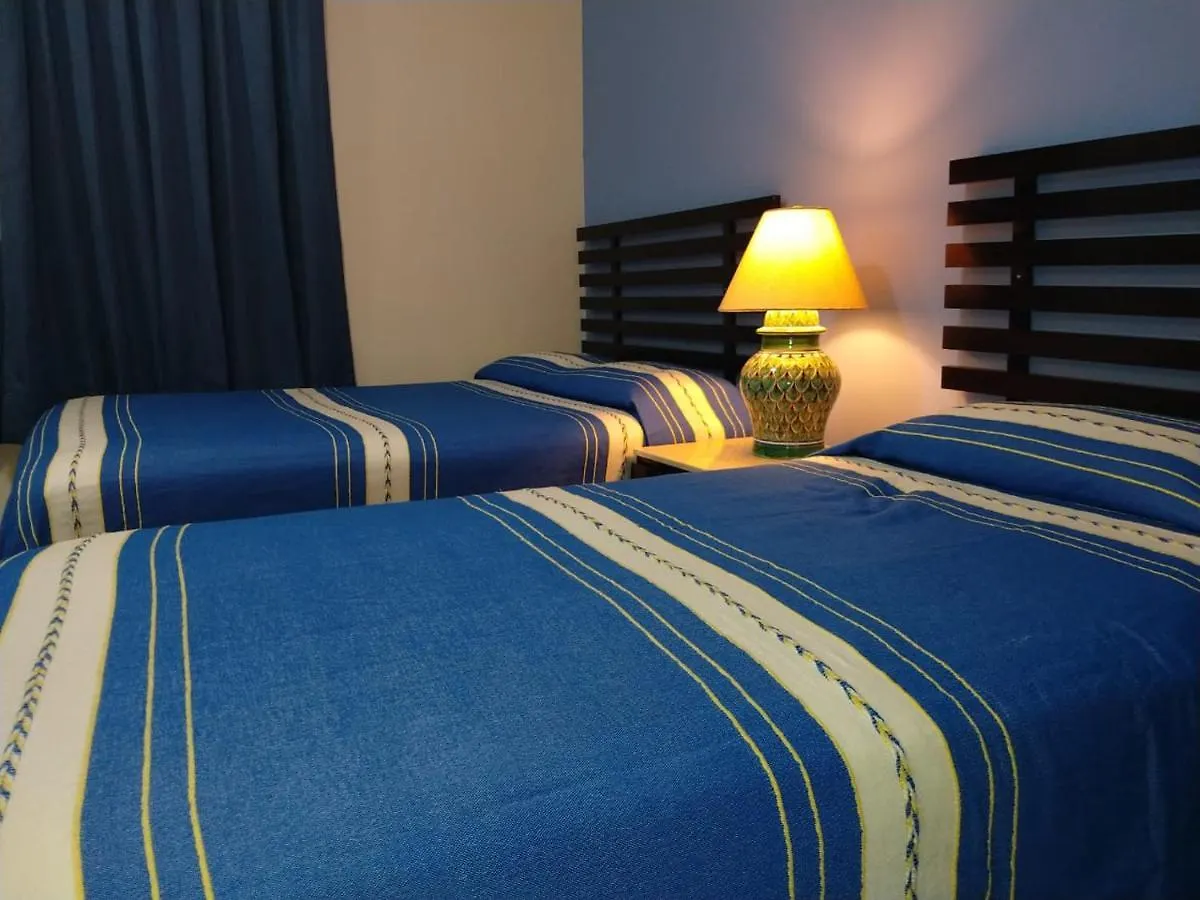 פלאייה דל כרמן Hotel Pension San Juan 3*, פלאייה דל כרמן