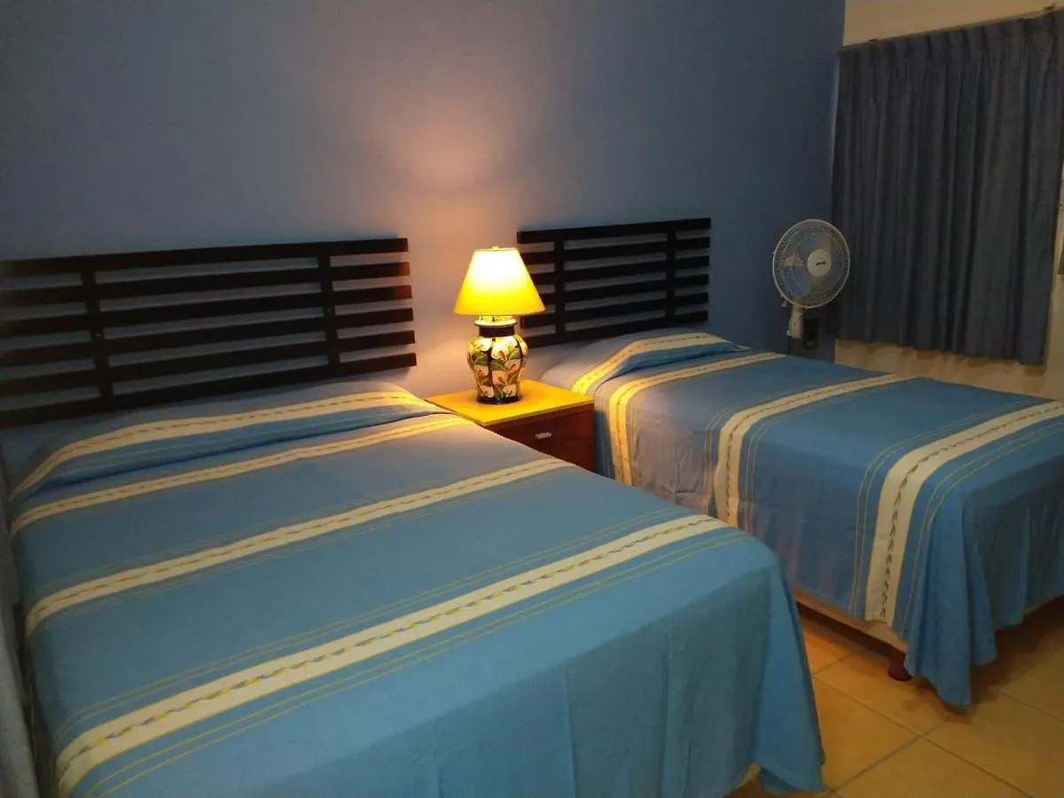 פלאייה דל כרמן Hotel Pension San Juan